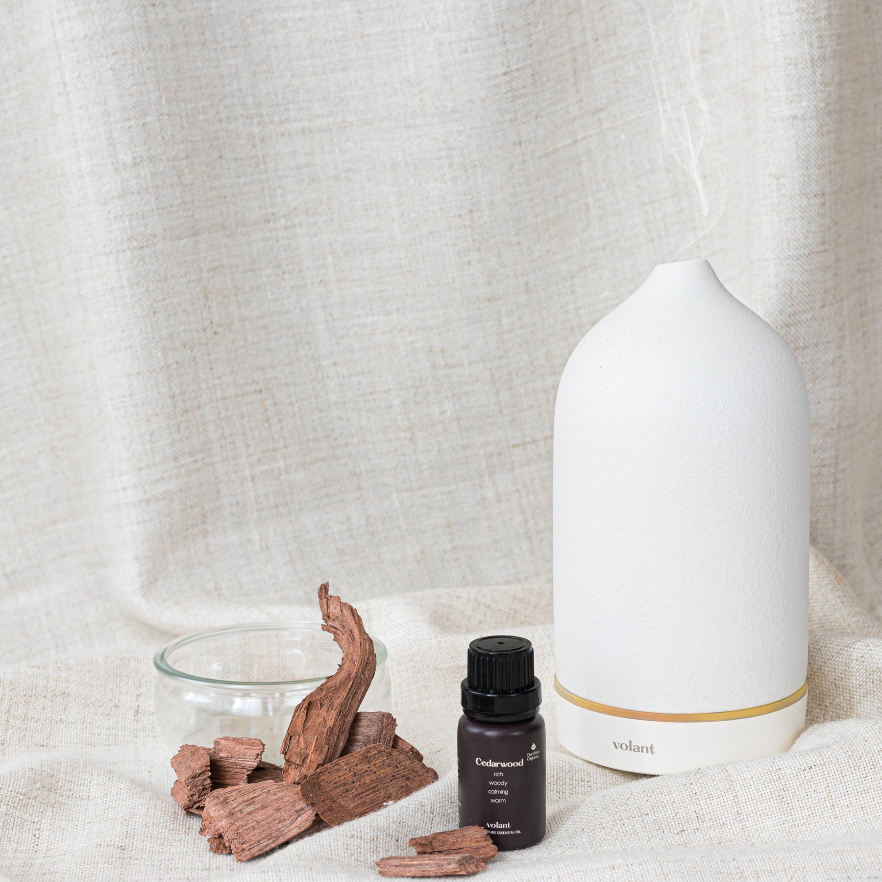 Økologisk Cedarwood Eterisk Olje